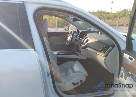 2019 Volvo Xc90 T6 Inscription z USA, uszkodzony, nr VIN YV4A22PL9K1497781